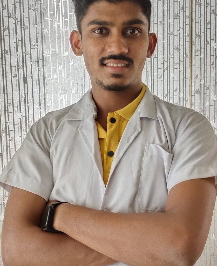 Riyaj Chougule, Amayra Polyclinic & Dental Hub team